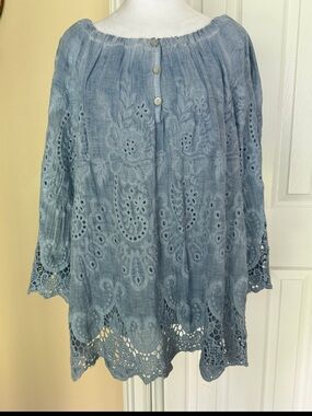 Tempo Paris blue embroidered top eyelet scalloped lace hem on/off shoulder Boho